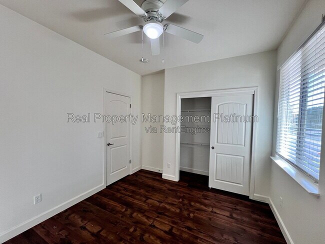 Building Photo - 1697 N Connery Ln