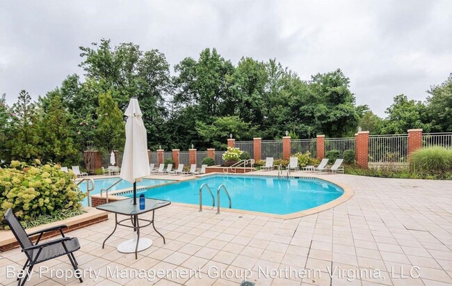 Building Photo - 4490 Market Commons Dr
