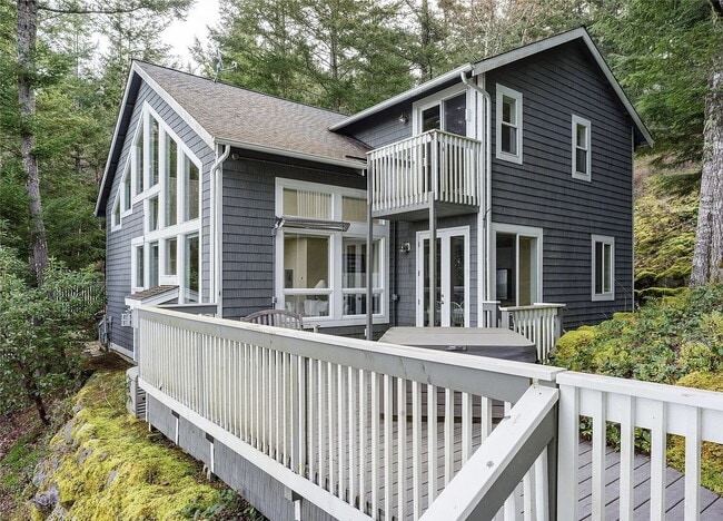 Building Photo - Private Orcas Island home with scenic views and tranquil outdoor space