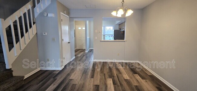 Building Photo - 5448 Evard Rd