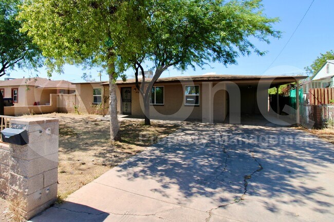 Primary Photo - 2926 W McKinley St