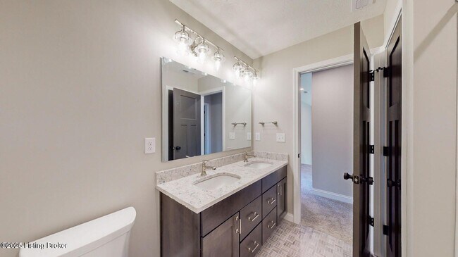 Building Photo - 212 Education Wy