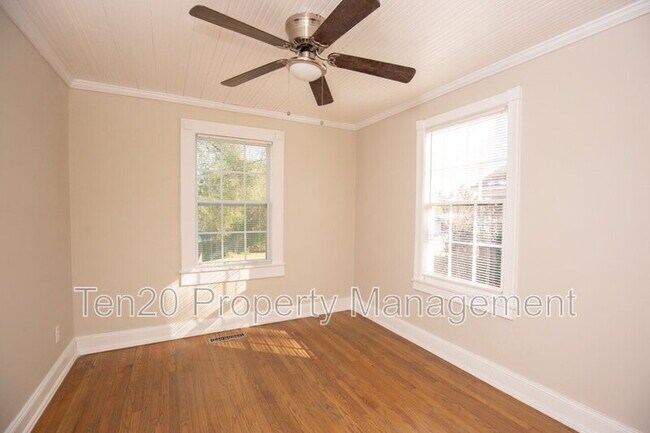 Building Photo - 3615 Phelts Dr