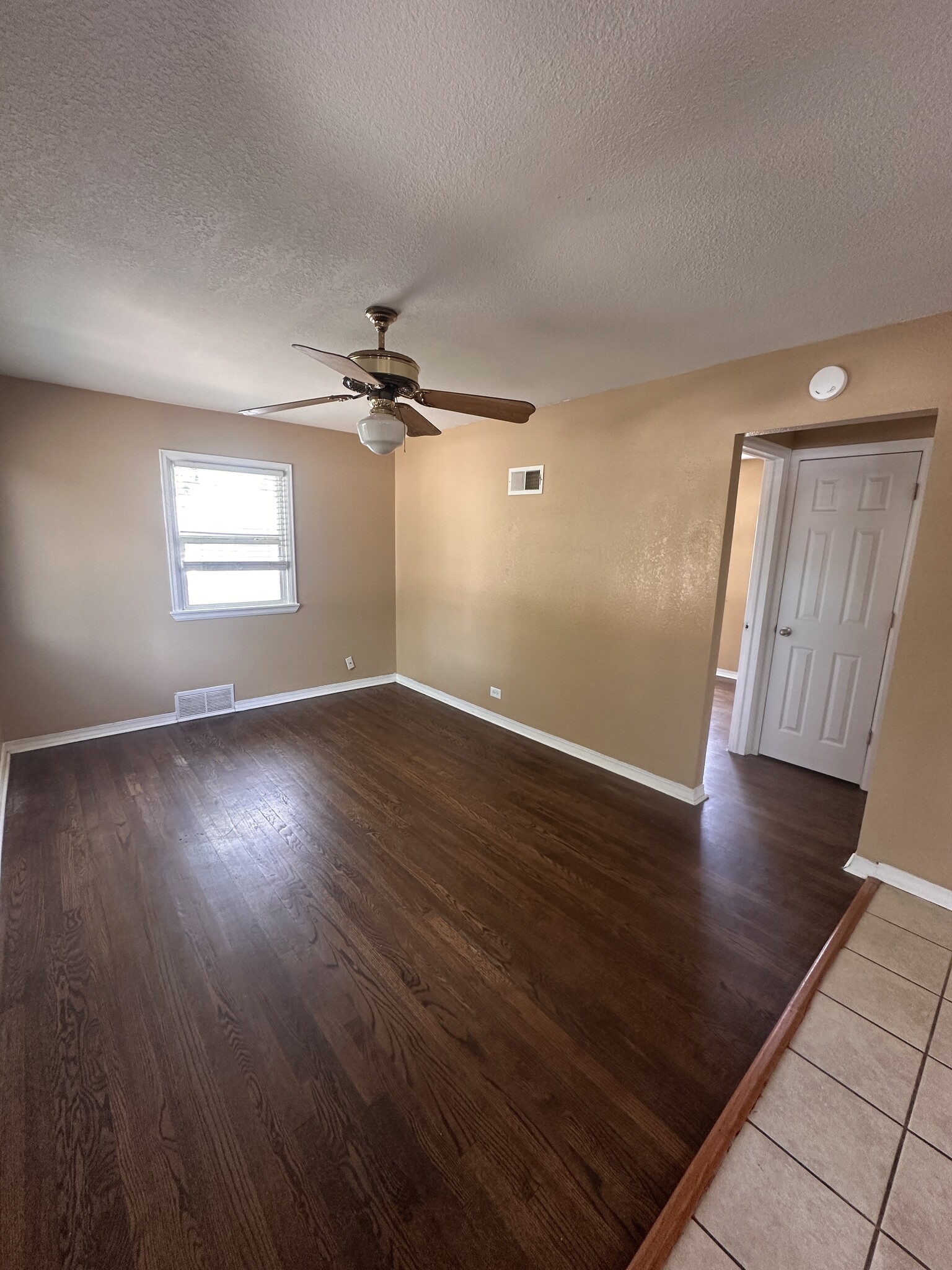 Living room - 814 Julian St