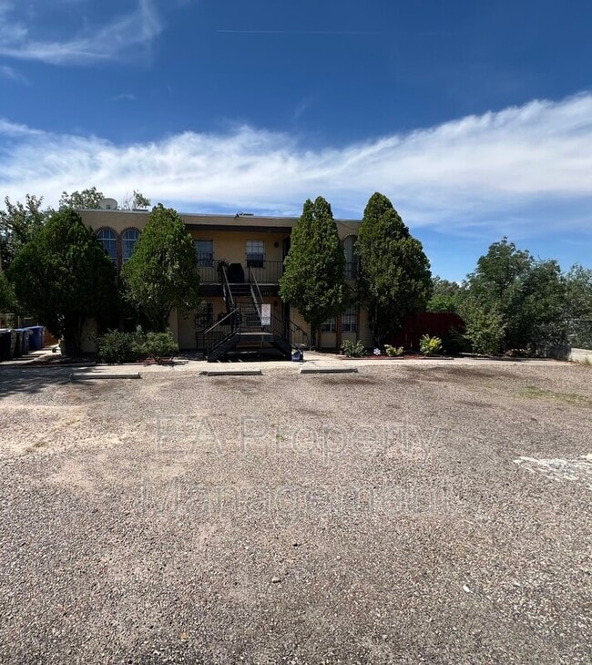Building Photo - 12200 Candelaria Rd NE