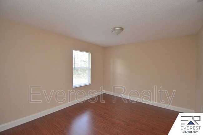 Building Photo - 5 Richfield Ln