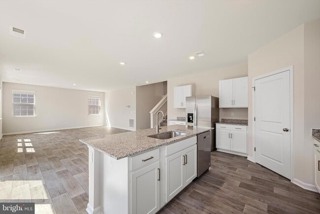 Building Photo - 114 Clerkenwell Dr