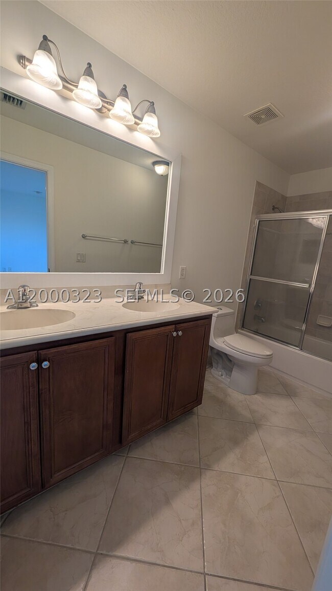 Building Photo - 5910 Royal -
