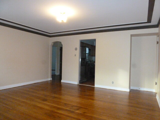 Building Photo - 204 W Placer Ave