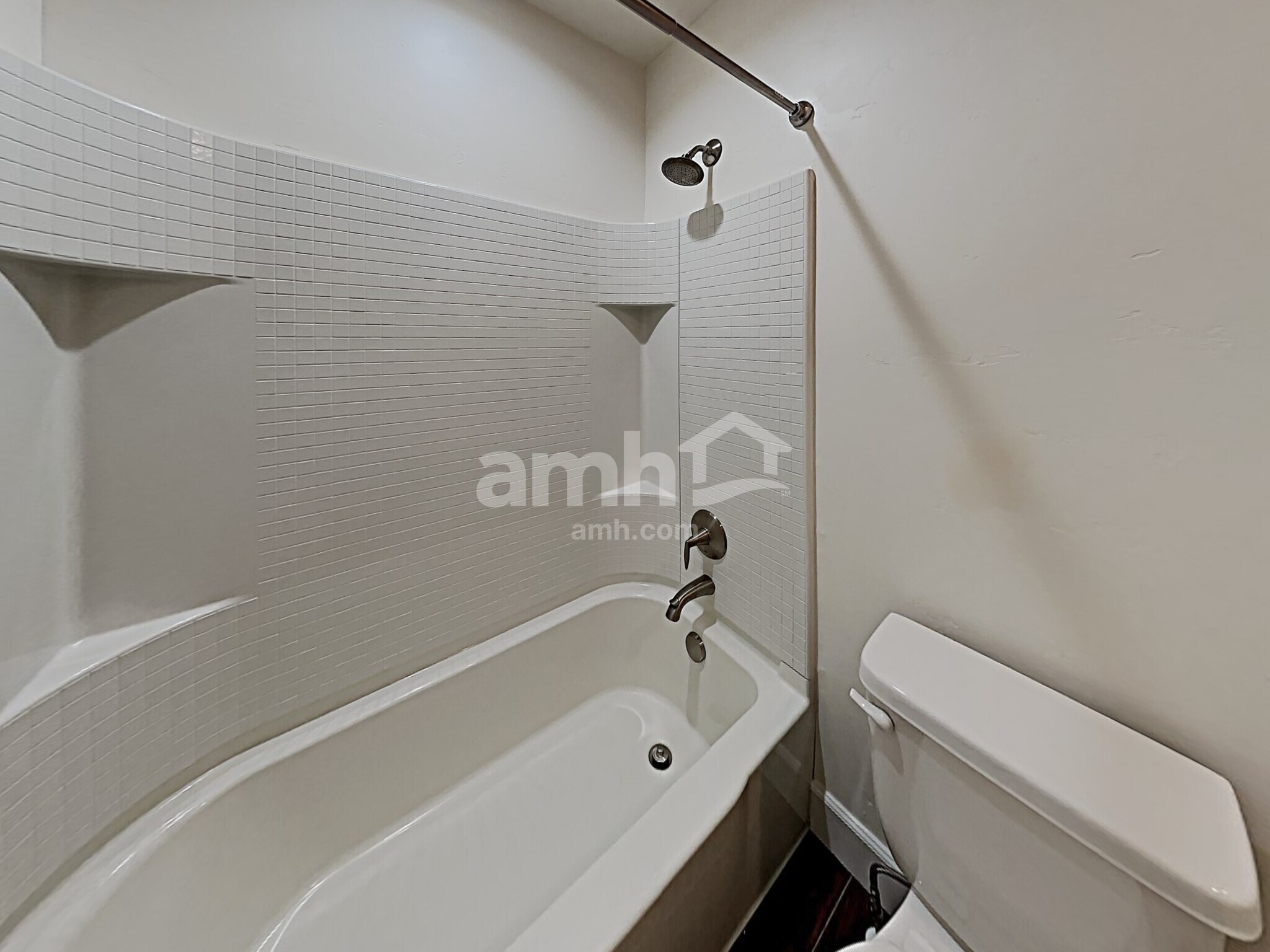 Building Photo - 302 E Sicily Dr