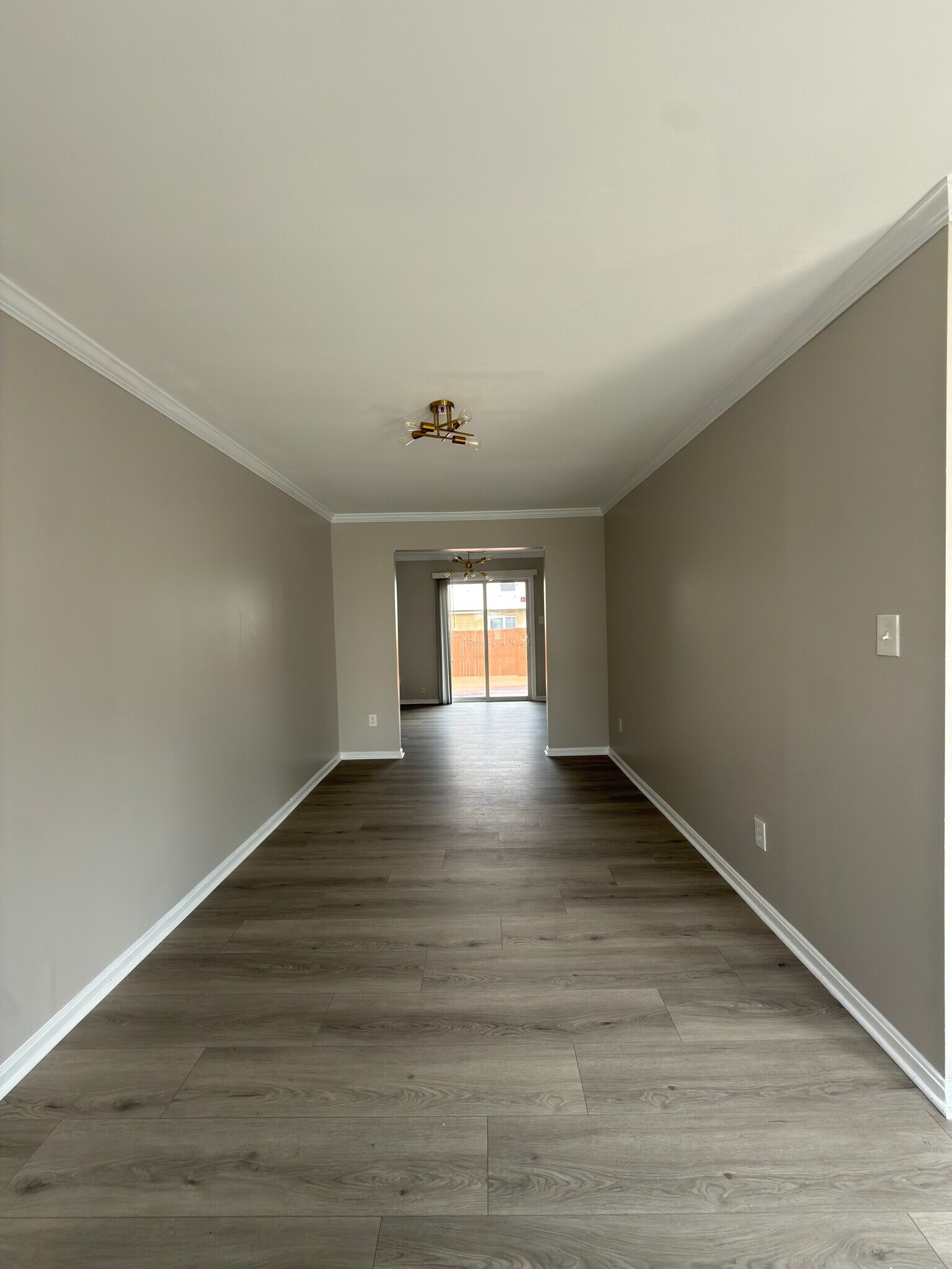 Building Photo - 1706 Tulip Ave