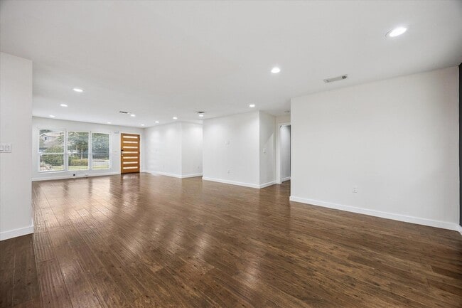 Building Photo - 6814 Langston Dr