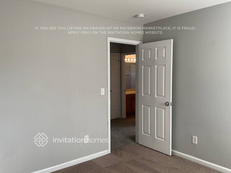 Building Photo - 219 Coalyard Dr