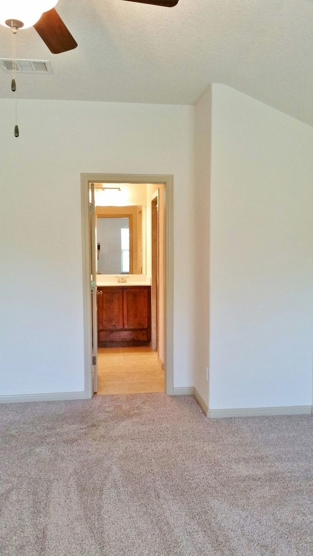 Building Photo - 3 Bedroom 2 Bathroom Georgetown Home