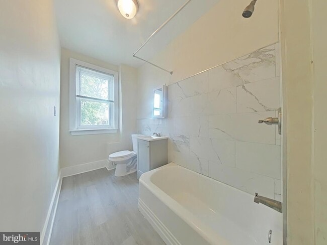 Building Photo - 5723 Spruce St