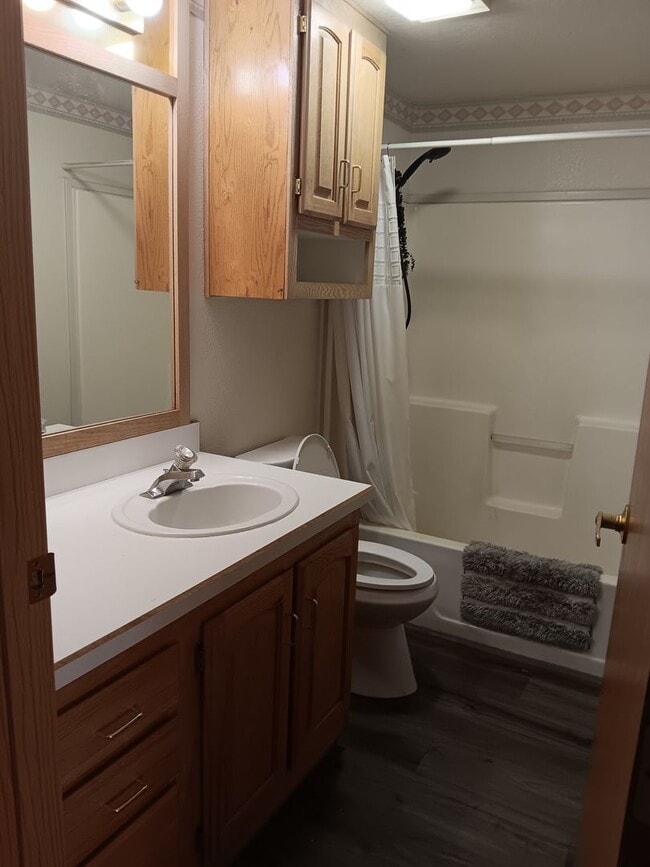 Building Photo - 3 Bed House is Elgin