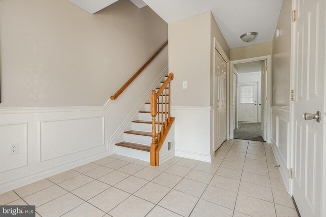 Building Photo - 71 Babylonica Ct