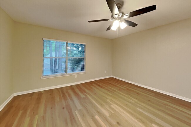 Building Photo - 26871 Castlecliff Ln