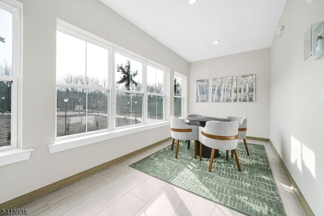 Building Photo - 20 Encampment Court