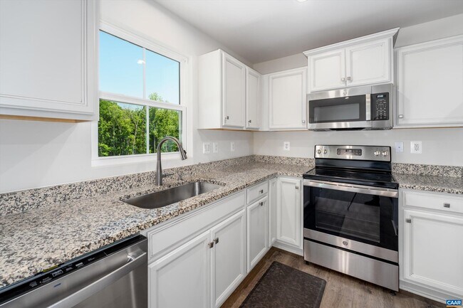 Building Photo - 93 Archer Dr