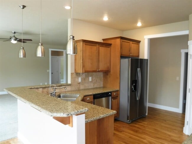 Building Photo - The perfect Eagle home with 3 bed, 3 bath,...