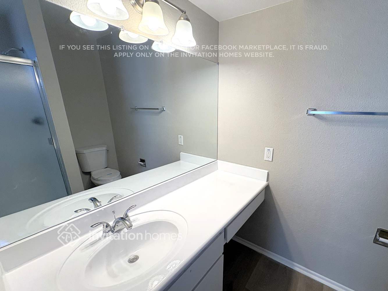 Building Photo - 5720 N 48th Ln