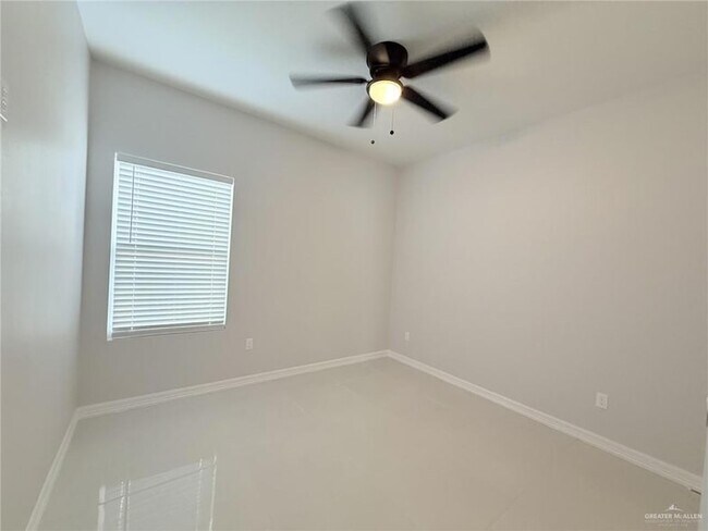 Building Photo - 4225 Heron Ave