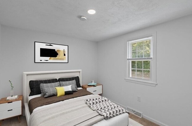 Building Photo - 58 Brandon St