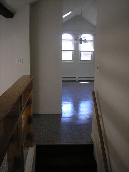 Building Photo - 296 Lenox St