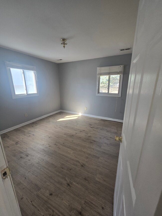 Building Photo - 198 Walnut Creek Ln