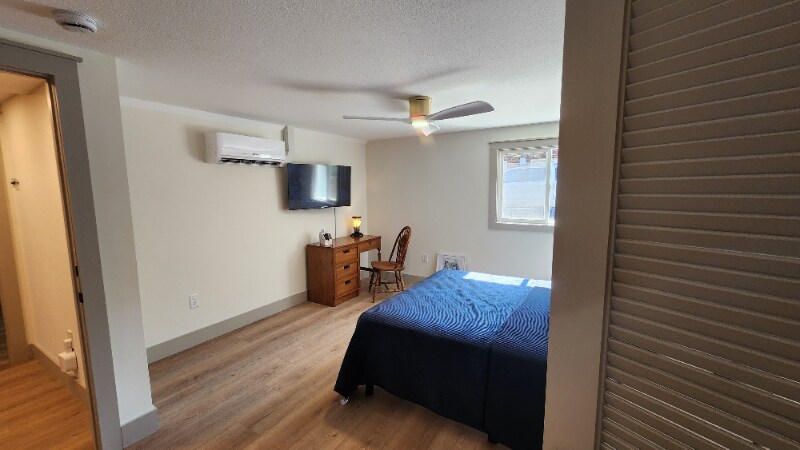 Building Photo - 1704 S Forest Dr