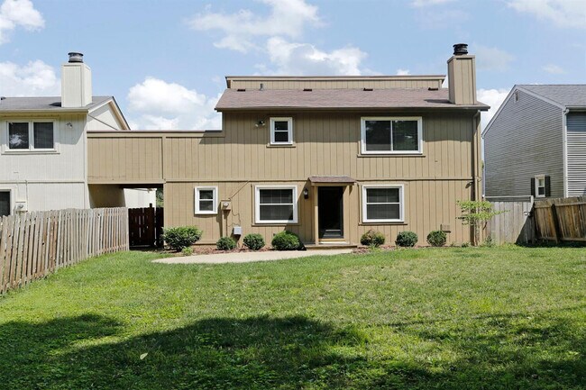 Building Photo - 1051 Chinoe Rd