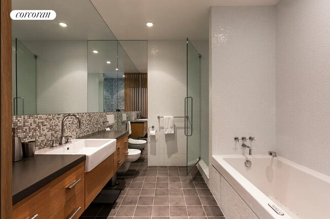 Building Photo - 21 Astor Pl