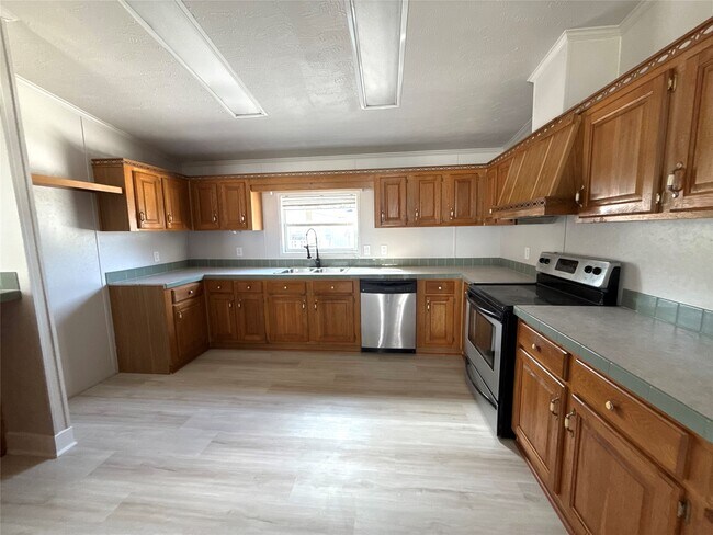 Building Photo - 3460 County Rd 5018