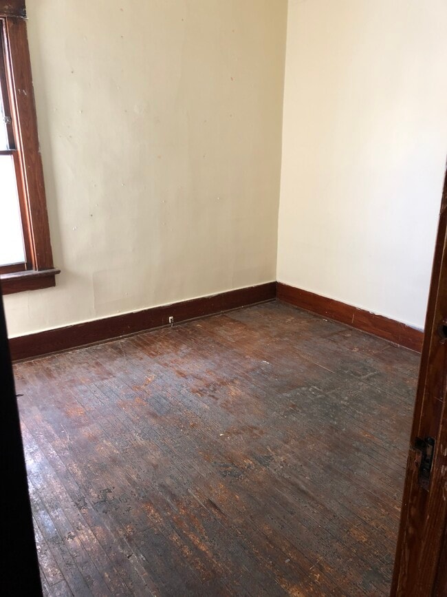Building Photo - 209 Lisbon Ave