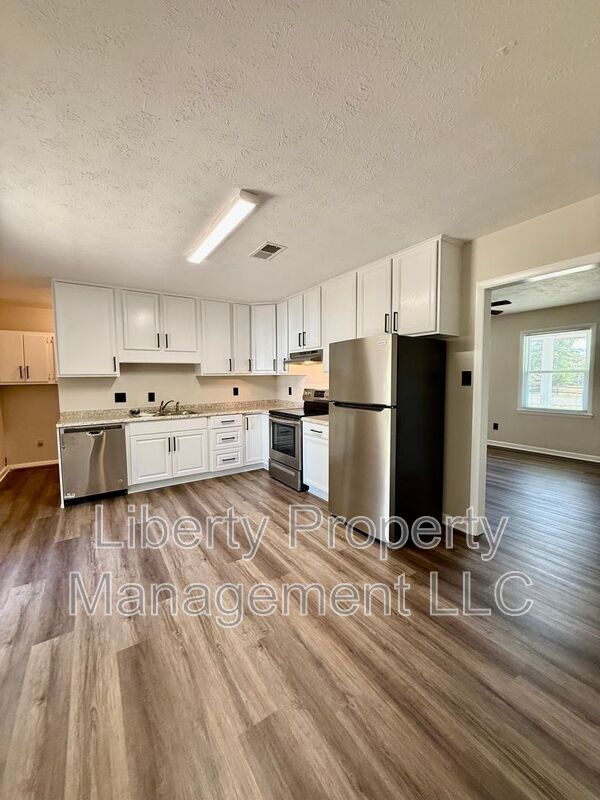 Building Photo - 5929 Spinner Rd