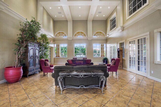 Building Photo - ** FAIRWAY PRESERVE ** 3 BED / 2 BATH CONDO - PET OK! - NORTH NAPLES - ANNUAL RENTAL