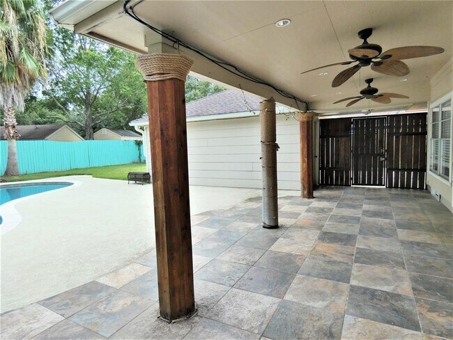 Building Photo - 7511 Renmark Ln