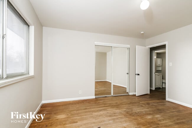 Building Photo - 1510 Fenwick Ct