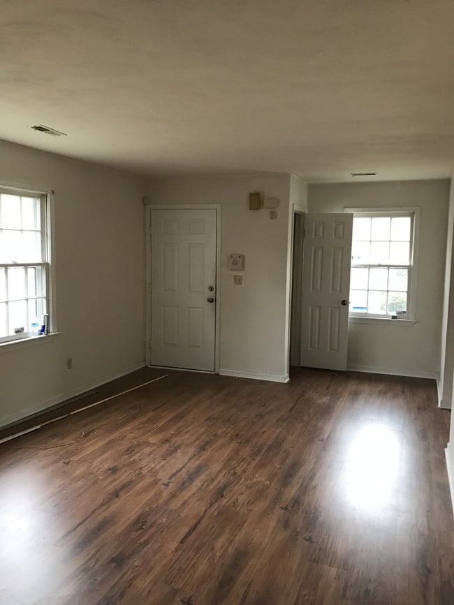 Building Photo - Kennebeck