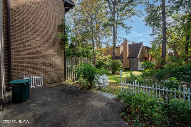 Building Photo - 904 Schooner Dr