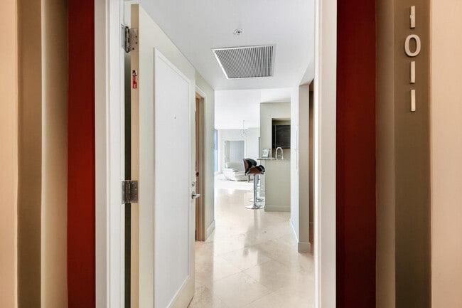 Building Photo - 550 Okeechobee Blvd