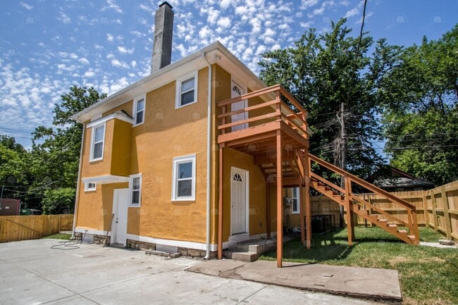 Building Photo - 2510 E 59th St