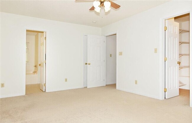 Building Photo - LONGHILL STATION