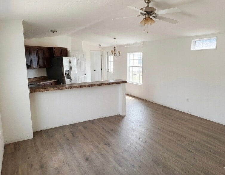 Building Photo - 9540 W 18th St