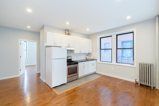 Floorplan - 141 Nagle Avenue