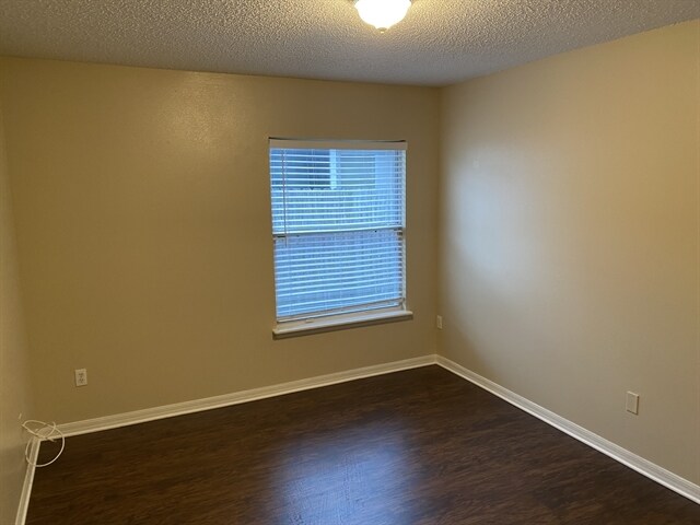 Building Photo - 10191 Wood Dove Way