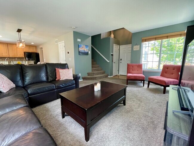 Building Photo - 5614 Blue Mountain Cir