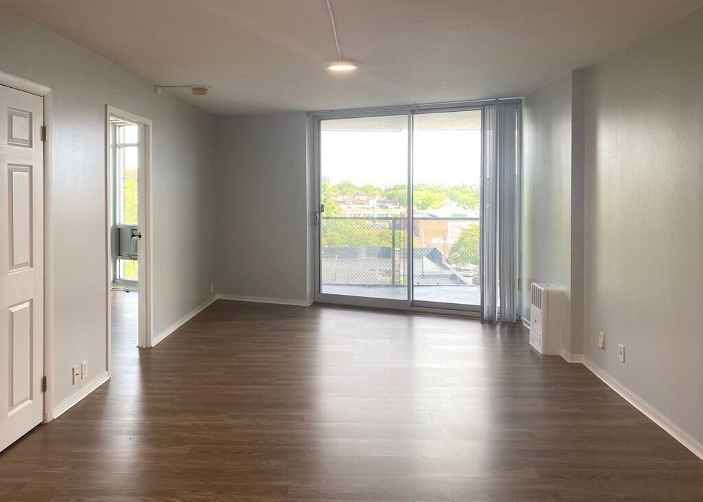 Building Photo - 19 Winchester St