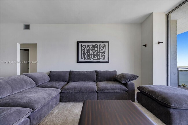 Building Photo - 7901 Hispanola Ave